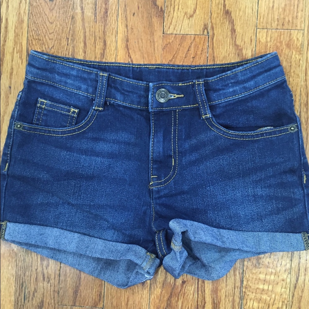 Jean shorts size 10 EUC crazy 8